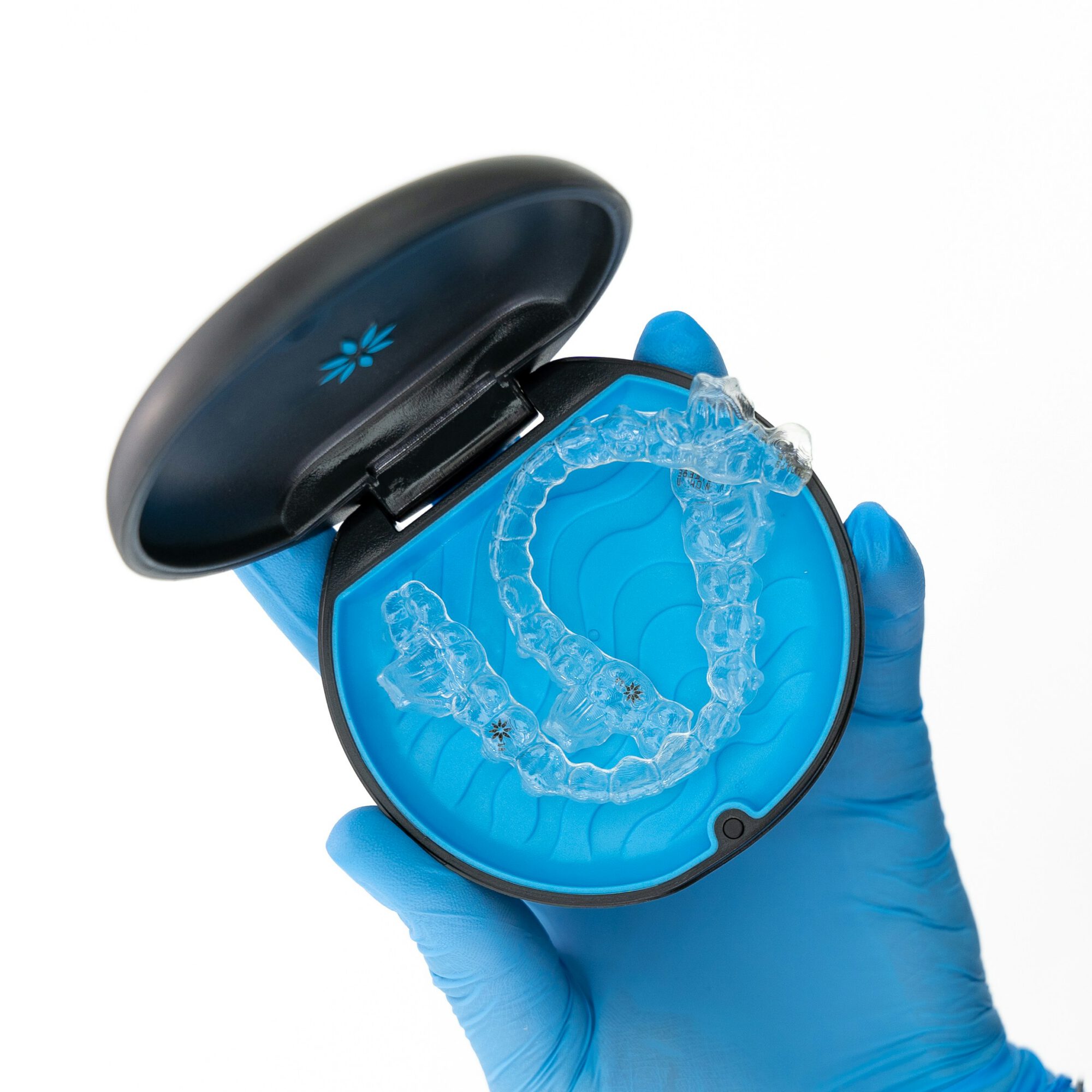 invisalign aligners